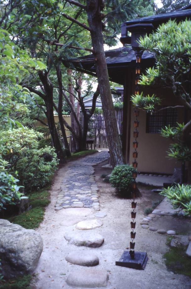 Isuien 4